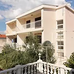 With Parking Space - 2995 Апартаменты *