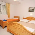 Apartments With Parking Space Vodice - 2995 Apartment *