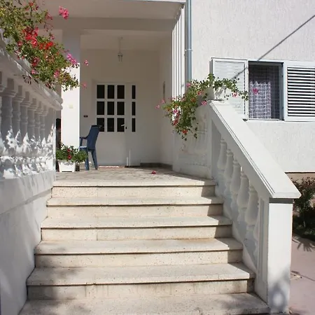 Apartments With Parking Space Vodice - 2995 Apartment