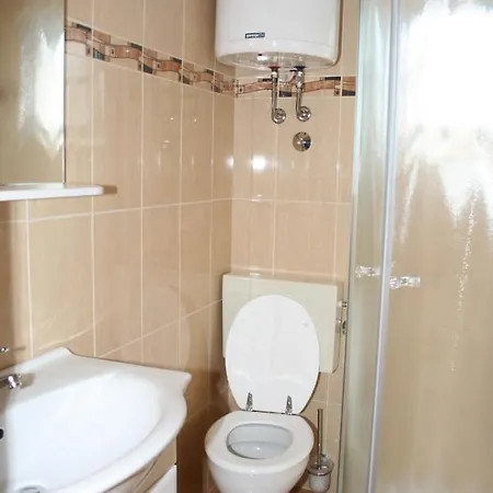 With Parking Space - 2995 Βόντιτσε