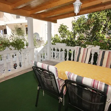 Apartments With Parking Space Vodice - 2995 Apartment Vodice