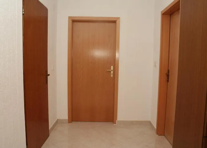 With Parking Space - 2995 * וודיצה