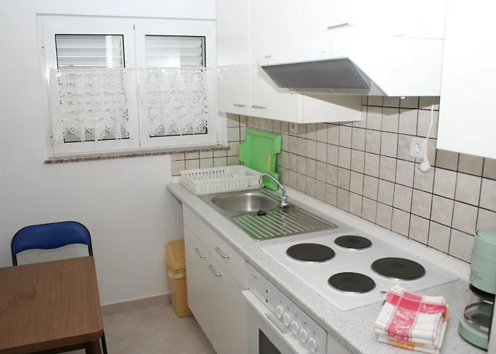 Appartement With Parking Space - 2995 *