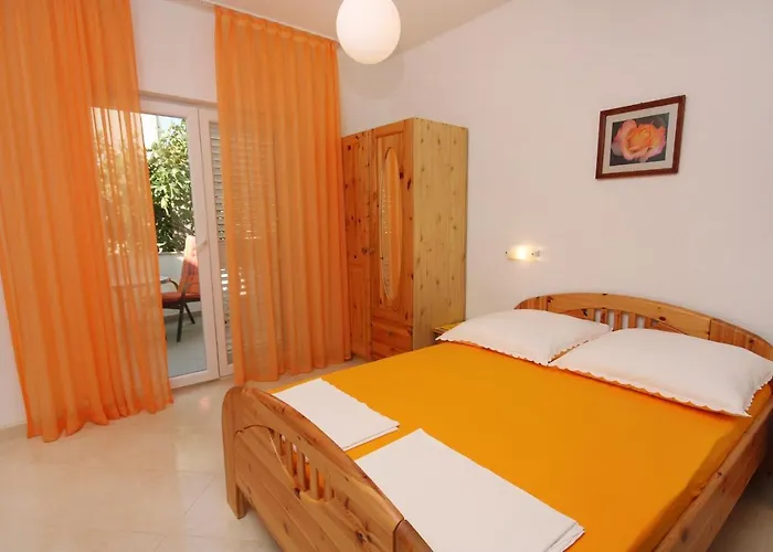 With Parking Space - 2995 * Vodice