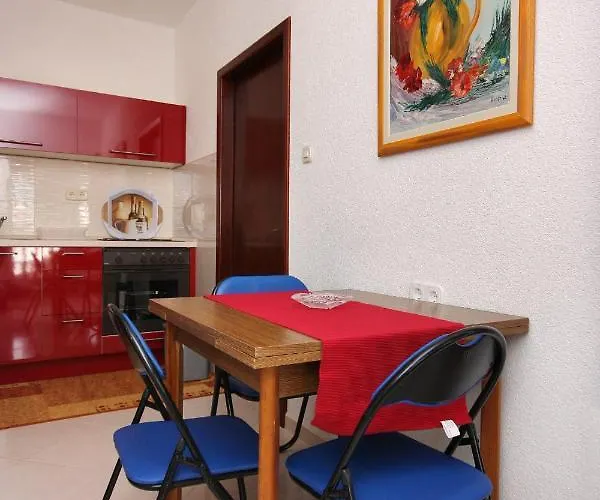 With Parking Space - 2995 Vodice